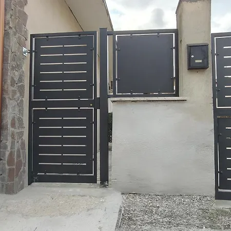 Zzzstation Guest house *
